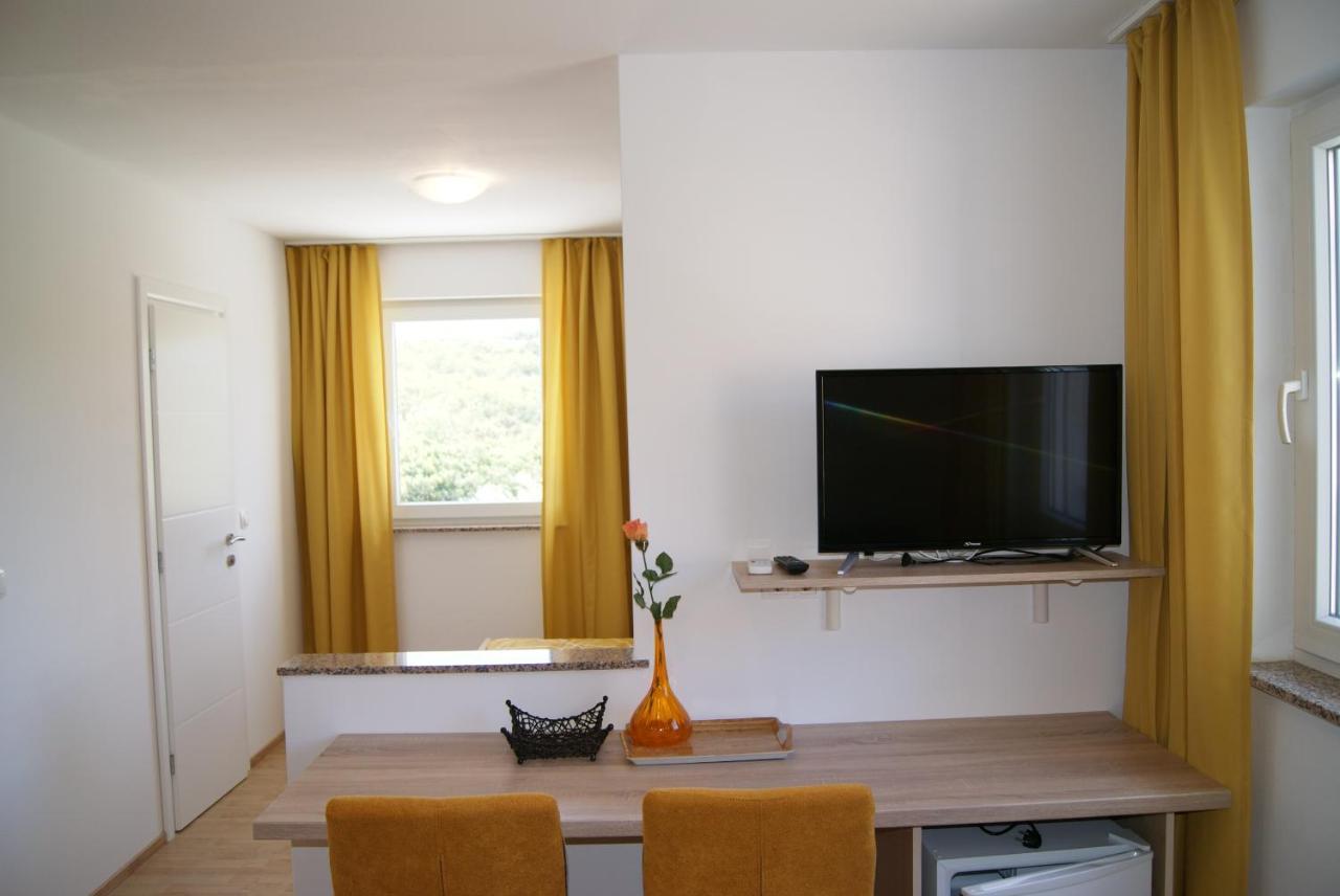 Rooms Magdalena Krk Krk Town Εξωτερικό φωτογραφία